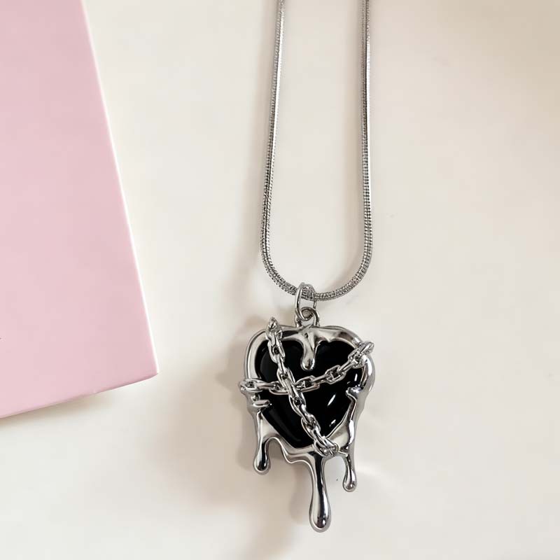 สร้อยคอจี้รูปหัวใจลาวาสีแดงดำส - Men Accessories Aesthetic บทวิจารณ์และราคา